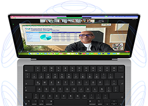 Imagen de una MacBook Pro rodeada de círculos azules para transmitir la sensación 3D del Audio Espacial. En la pantalla, se ve a una persona que usa la funcionalidad Visualización al Presentar en una reunión por Zoom para aparecer delante del contenido que está presentando